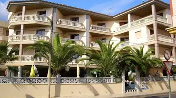 Hotel Triton Beach