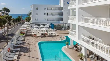 Hotel Triton Beach