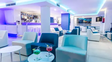 Hotel Triton Beach