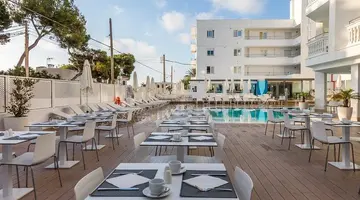 Hotel Triton Beach