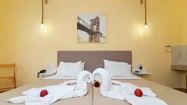Hotel Triton