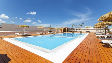 Hotel Triton