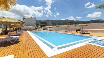 Hotel Triton