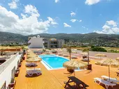 Hotel Triton