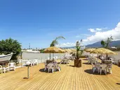 Hotel Triton