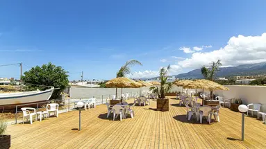 Hotel Triton