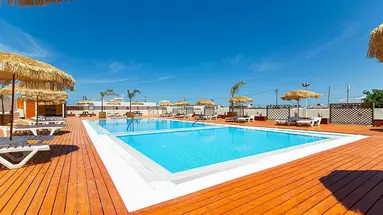 Hotel Triton