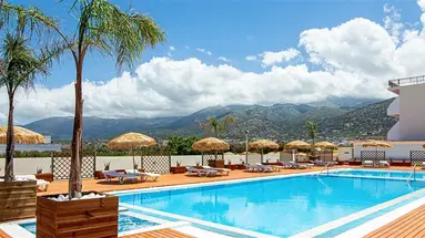 Hotel Triton