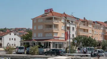 Hotel Trogir Palace