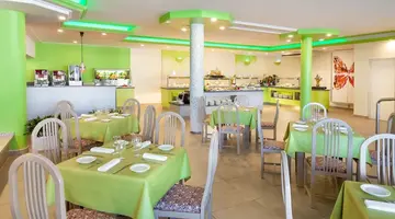 Hotel Tropical Park