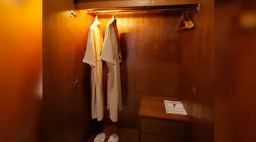 HOTEL TROPICANA