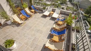 HOTEL TWELVE BY AYCON