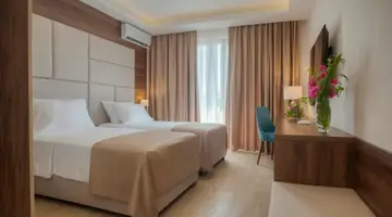 HOTEL TWELVE BY AYCON