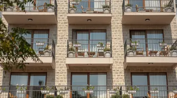 HOTEL TWELVE BY AYCON
