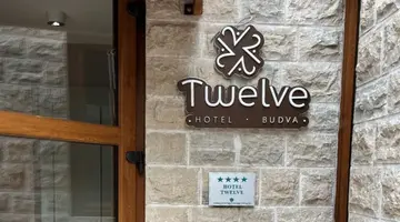 HOTEL TWELVE BY AYCON