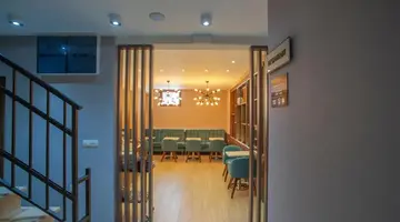 HOTEL TWELVE BY AYCON