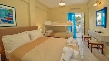 Hotel Venus Beach (7, 14)