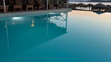 Hotel Venus Beach (7, 14)