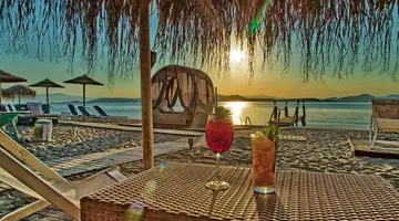 Hotel Venus Beach (7, 14)