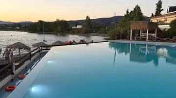 Hotel Venus Beach (7, 14)