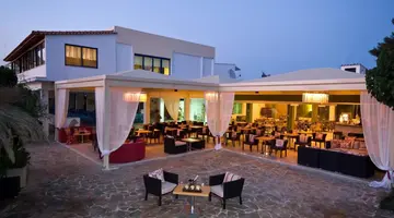 Hotel Venus Beach (7, 14)