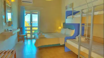 Hotel Venus Beach (7, 14)