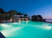 Hotel Venus Beach (7, 14)