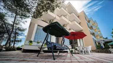 HOTEL VILA ALJOR