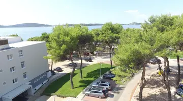 Hotel Villa Arausana & Antonina