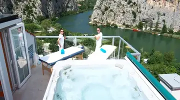 Hotel Villa Dvor