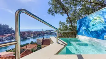 Hotel Villa Dvor