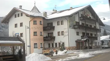 Hotel Villa Jolanda***