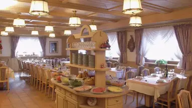 Hotel Villa Jolanda***