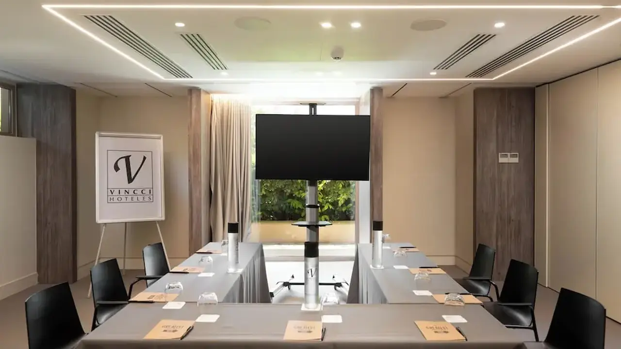 Hotel Vincci EverEden