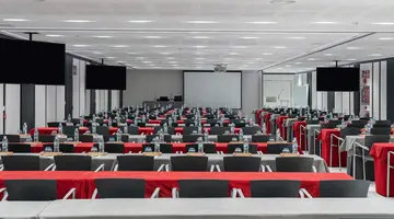 HOTEL VINCCI SOMA
