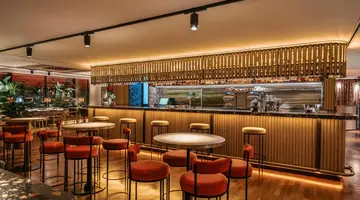 HOTEL VINCCI SOMA