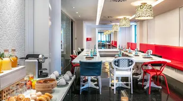 HOTEL VINCCI VIA 66