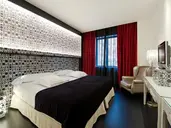 HOTEL VINCCI VIA 66