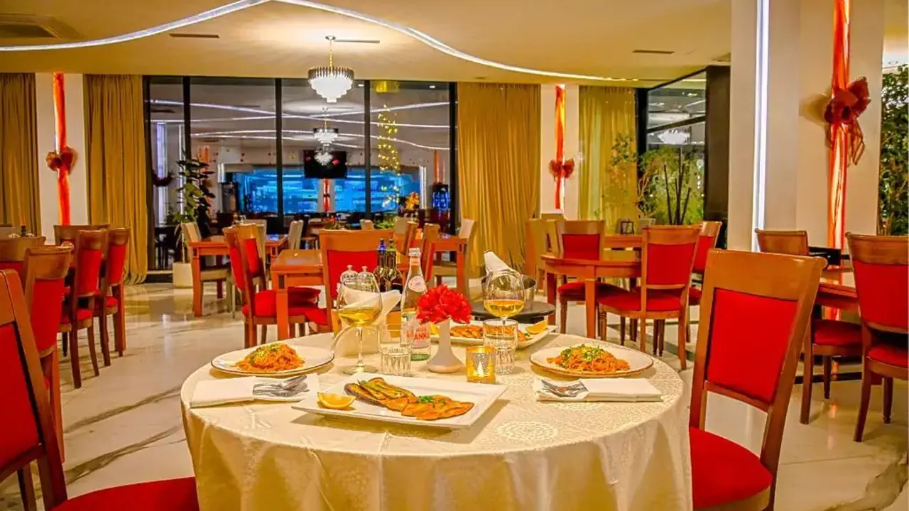 HOTEL VIVAS