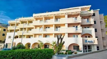 HOTEL WGRAND