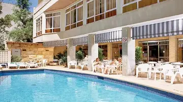 Hotel whala!fun