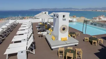 Hotel whala!fun