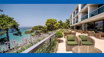 Hotel White Rocks