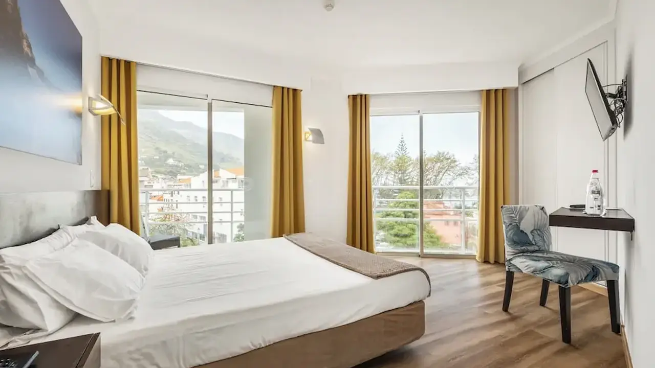 Hotel White Waters