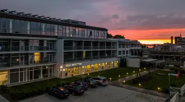 Hotel Yacht Wellness & Business Siofok
