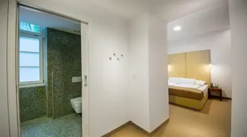 HOTEL ZDRAVILISKI DVOR