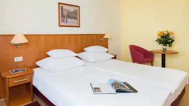 HOTEL ZORA***