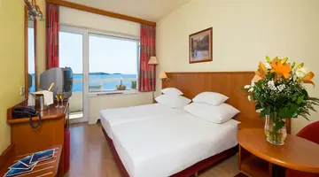 HOTEL ZORA***