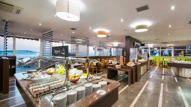 HOTEL ZORA***