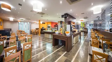 HOTEL ZORA***